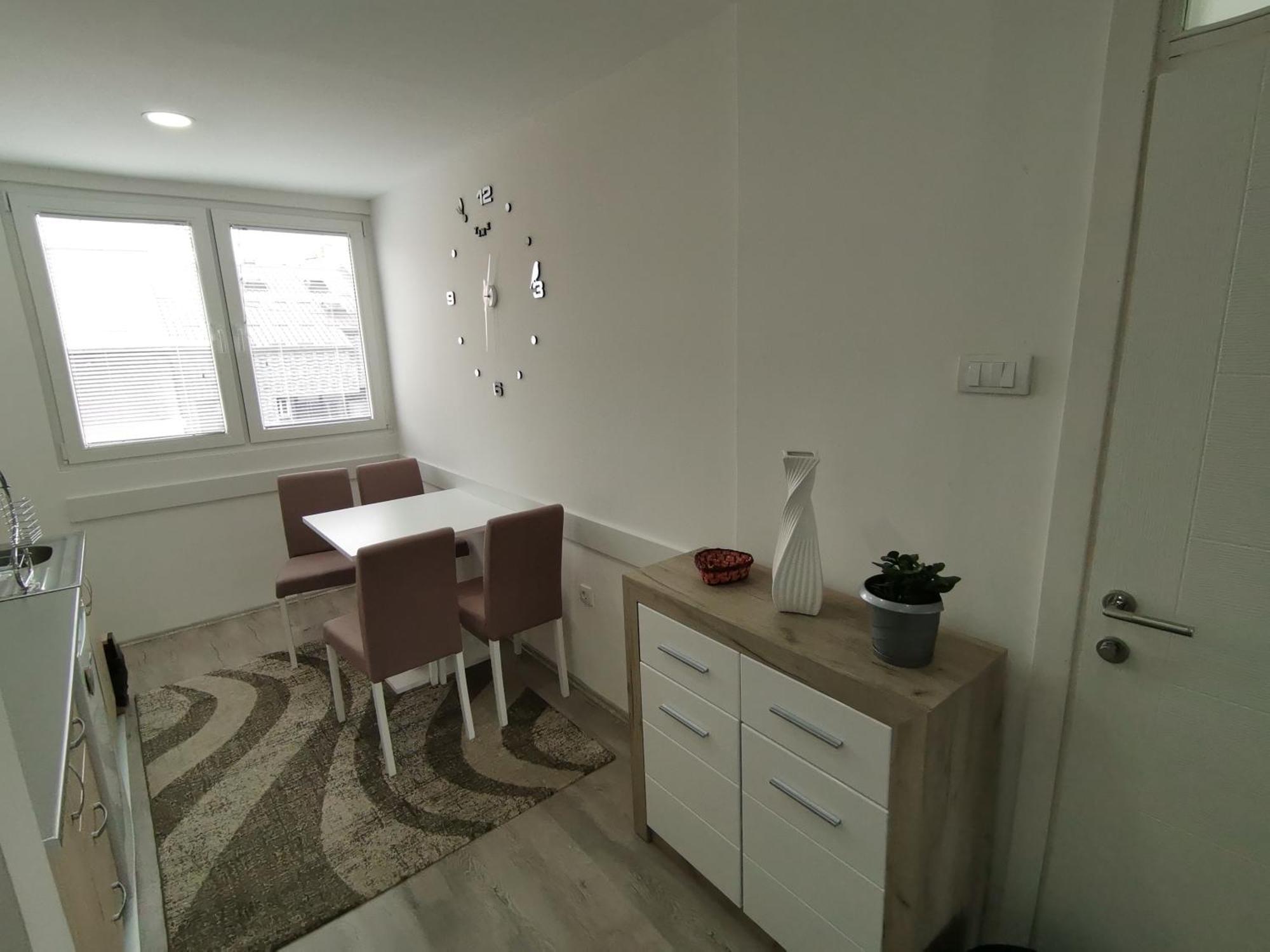 Fantastik Apartman Bajina Basta Szoba fotó